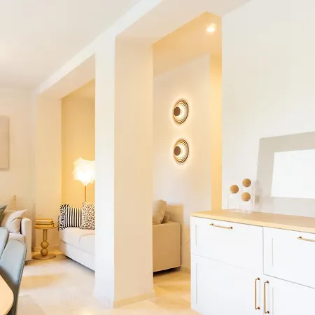 Apartman Glamour Essence Blanco Coris